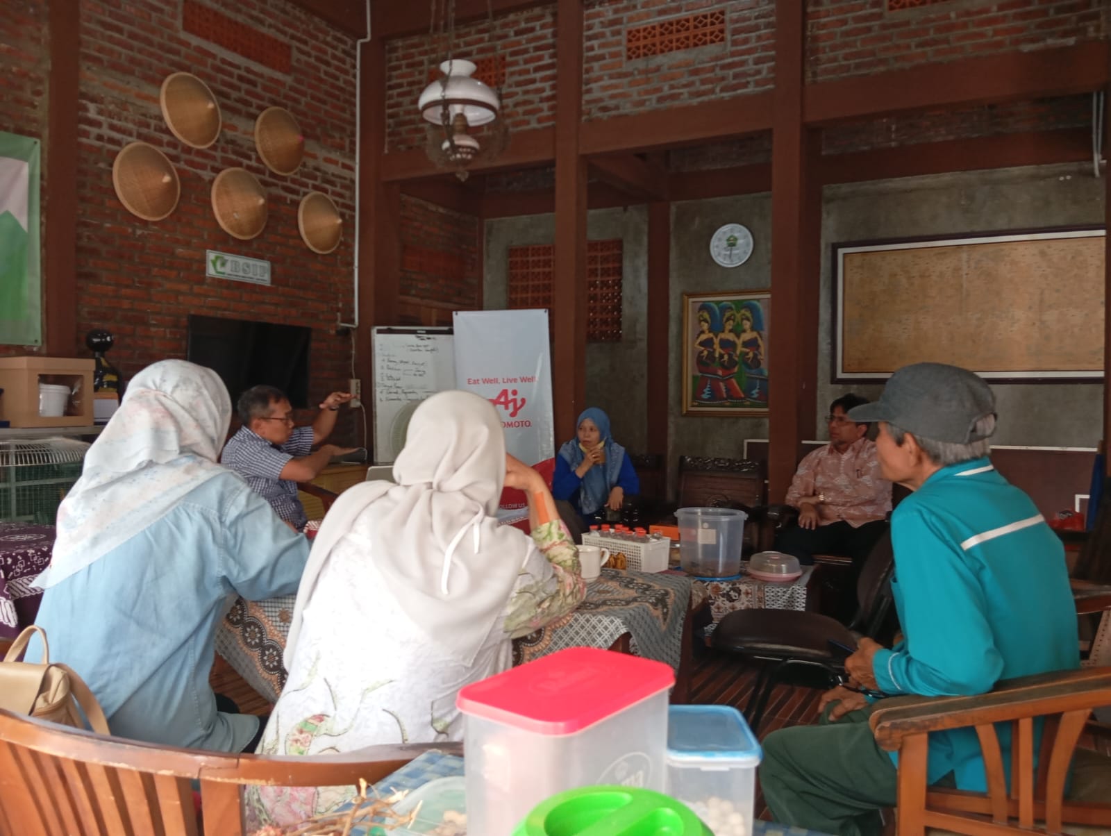 Kunjungan Belajar Joglo Larva Center