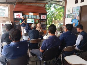 Pelatihan Budidaya maggot di Joglo Larva Center